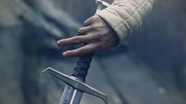 Schwertmeister: King Arthur und Assassins Creed im Kino