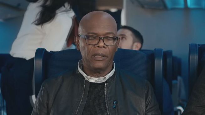 Witzig: Samuel L. Jackson isst 'Steaks on a plane'